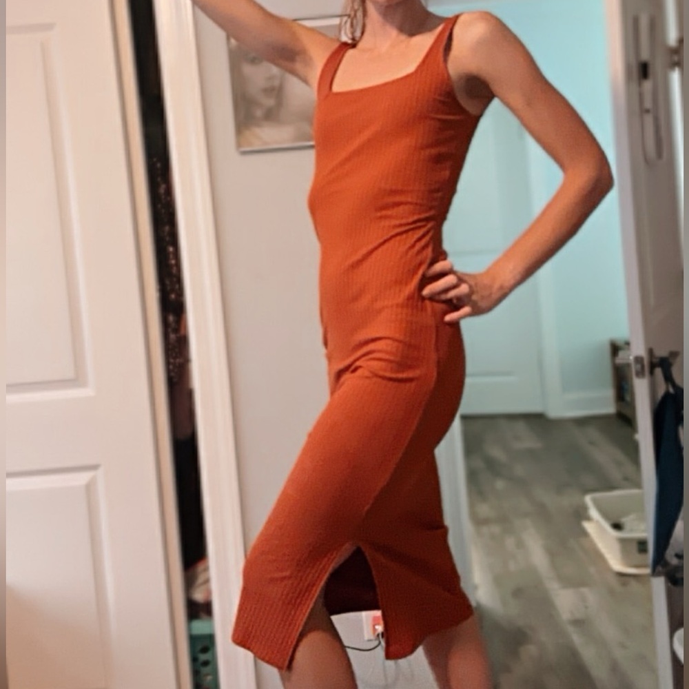 NWT burnt Orange Bodycon midi dress